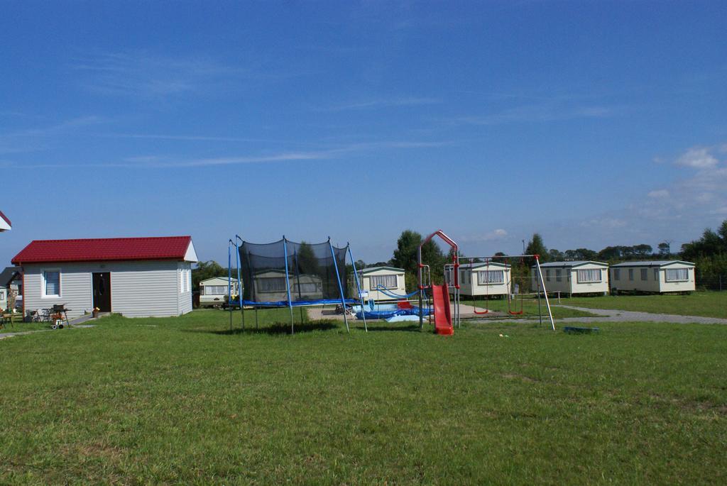 Villa Cuma Camp Sarbinowo Exterior foto