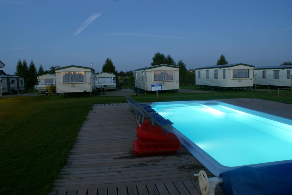 Villa Cuma Camp Sarbinowo Exterior foto